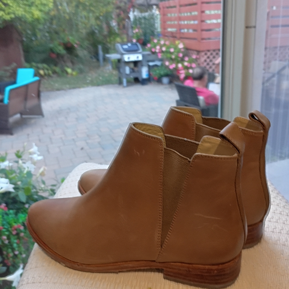 NWT.Nisolo Anthropology Tan Leather Ankle Boots - Picture 4 of 9